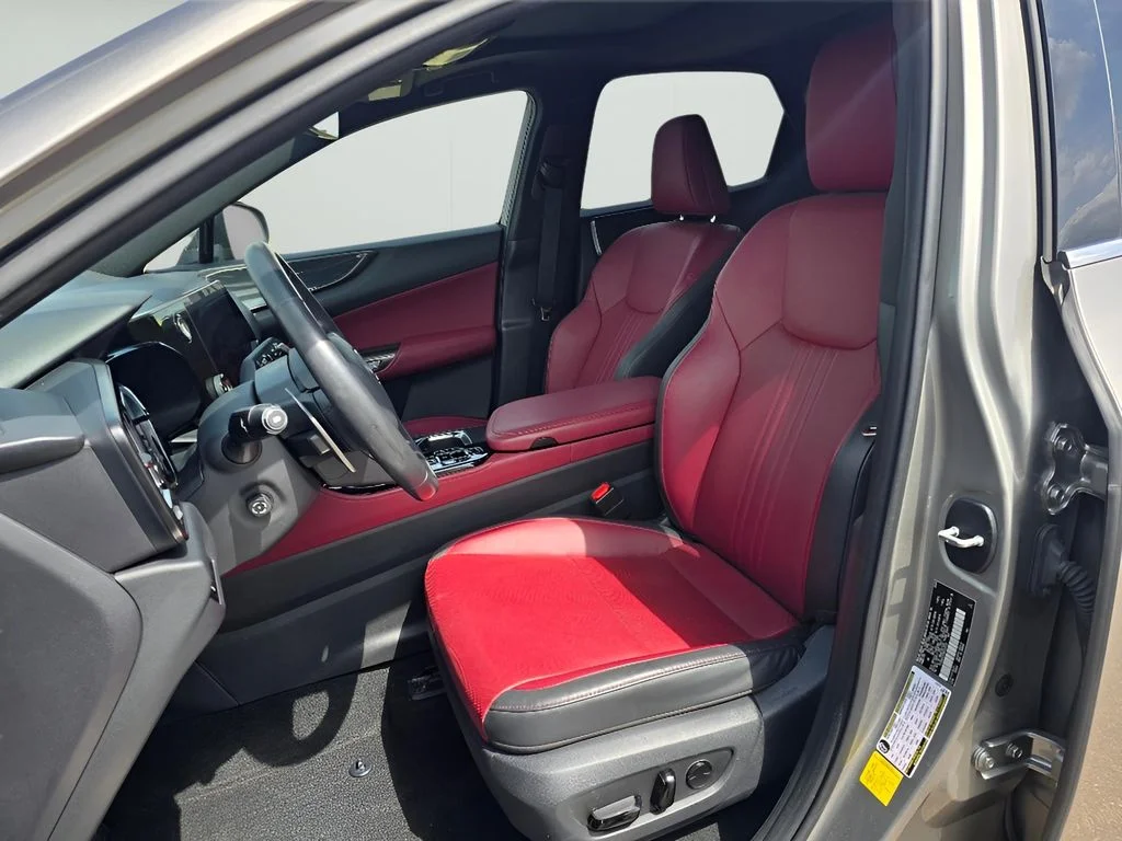 Used 2022 Atomic Silver Lexus Premium image 28
