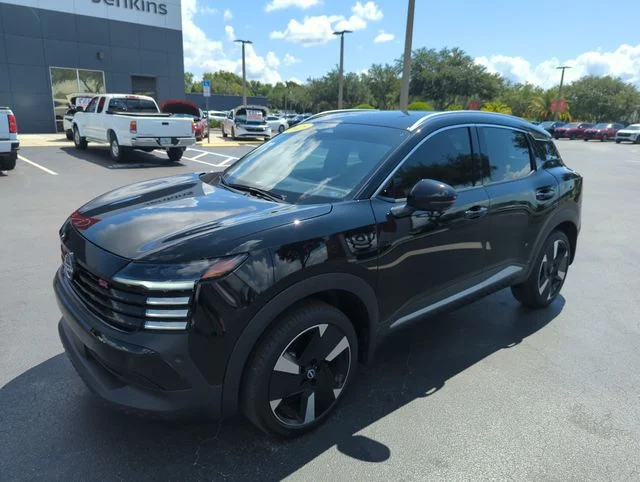 Used 2025 Black Nissan SR image 14