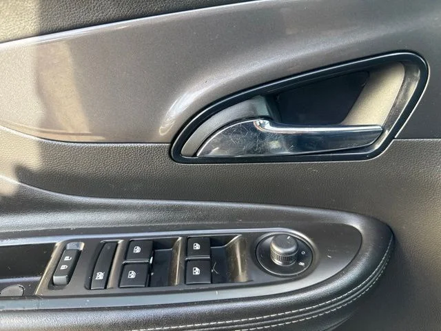 Used 2020 Gray Buick Preferred image 10