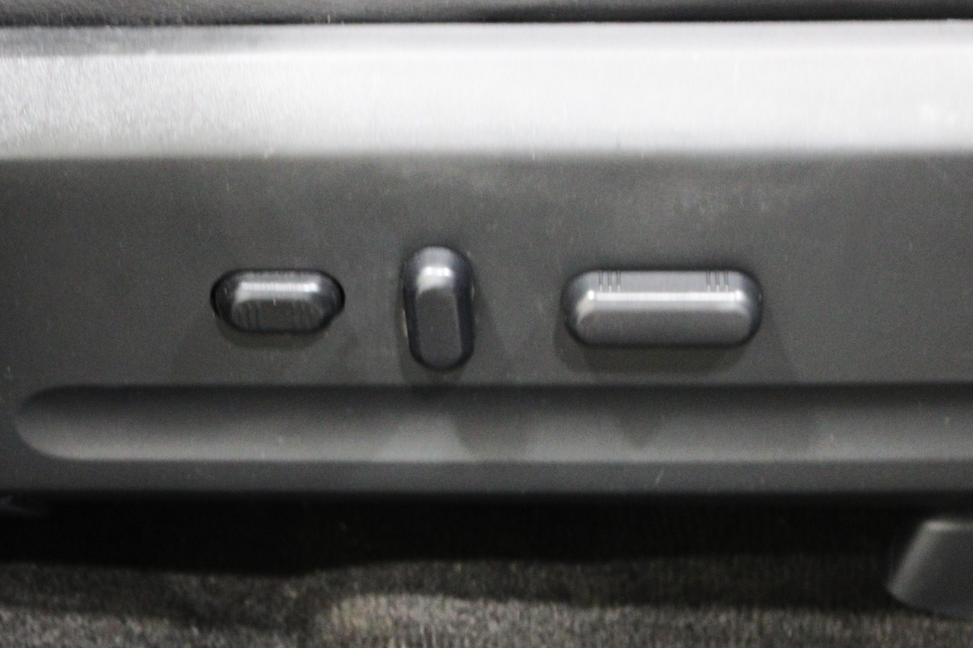 Used 2015 Tuxedo Black Metallic Ford XLT image 27