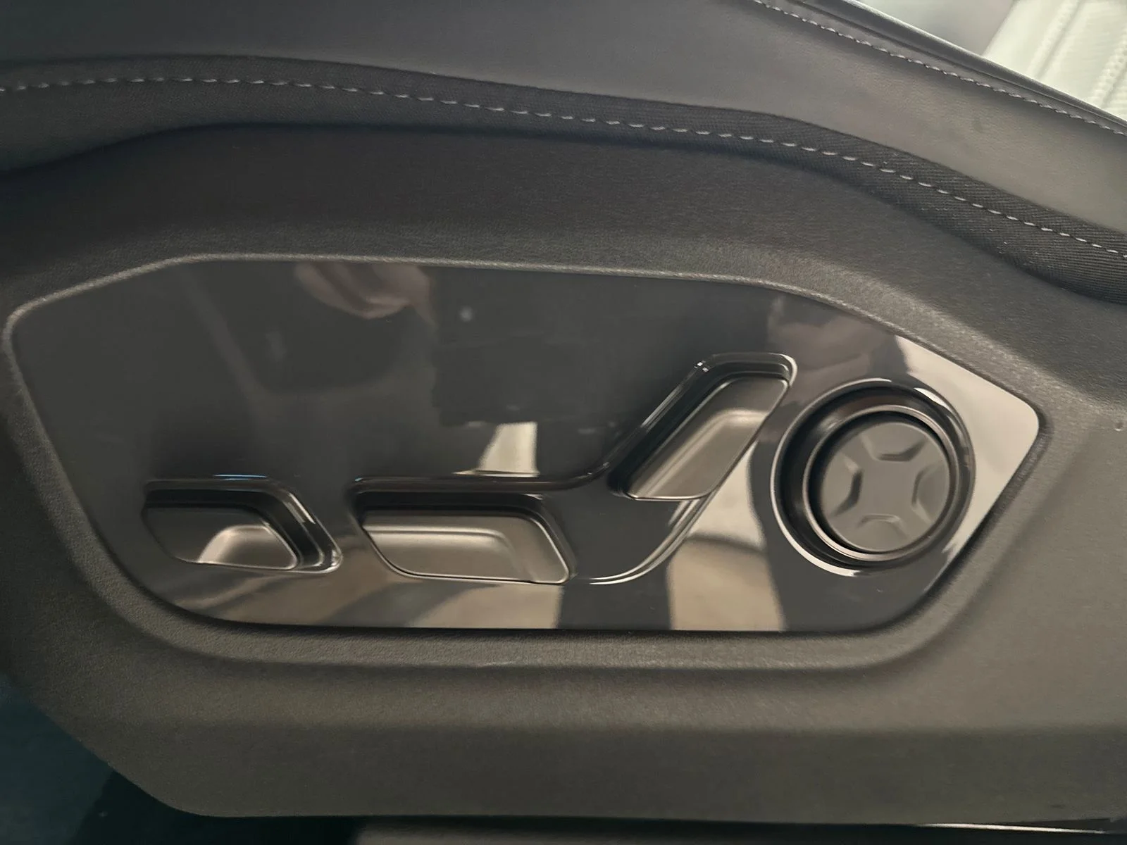 New 2027  Kia X-Line SX image 12