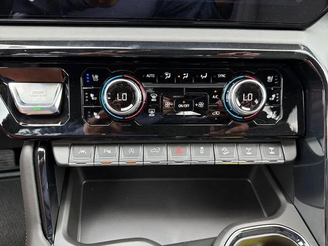 2026 GMC Sierra 1500 AT4X - Photo 14