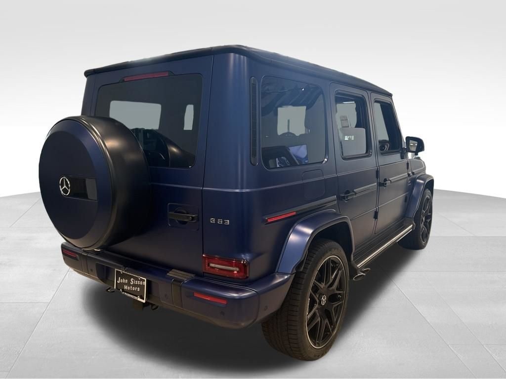New 2026 MANUFAKTUR Exclusive Brilliant Blue Magno Mercedes-Benz AMG® G 63 SUV image 5