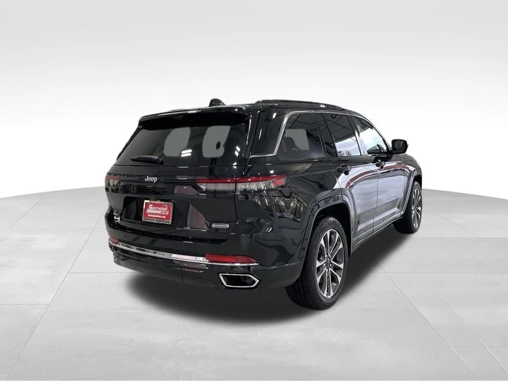 Used 2024 Black Jeep Overland 4xe image 5