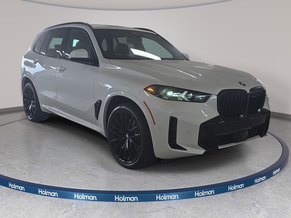 New 2026 Mineral White Metallic BMW sDrive40i image 3