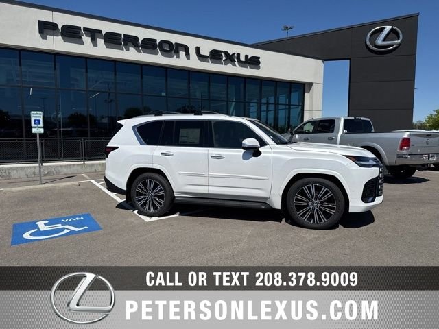 2026 Lexus LX 600 700h Luxury's photo
