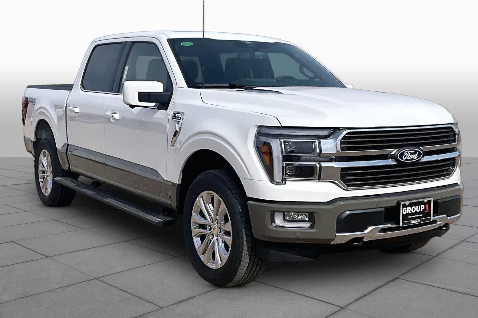New 2026 Star White Metallic Tri-Coat Ford King Ranch® image 2