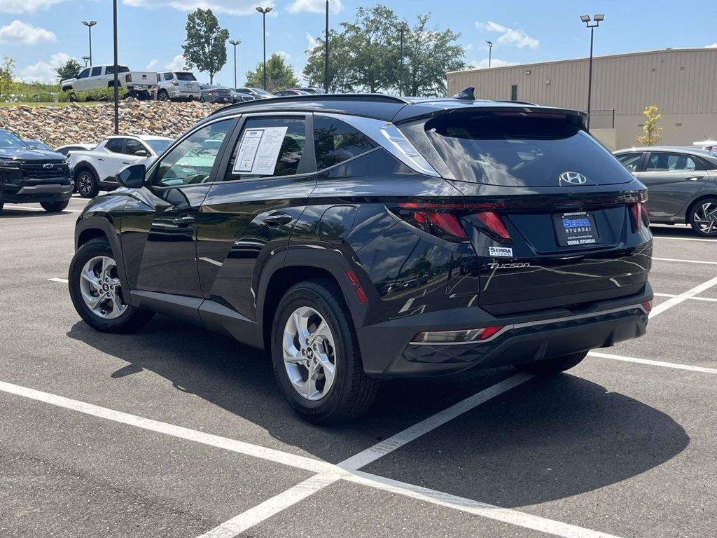 Used 2024 Black Hyundai SEL image 5