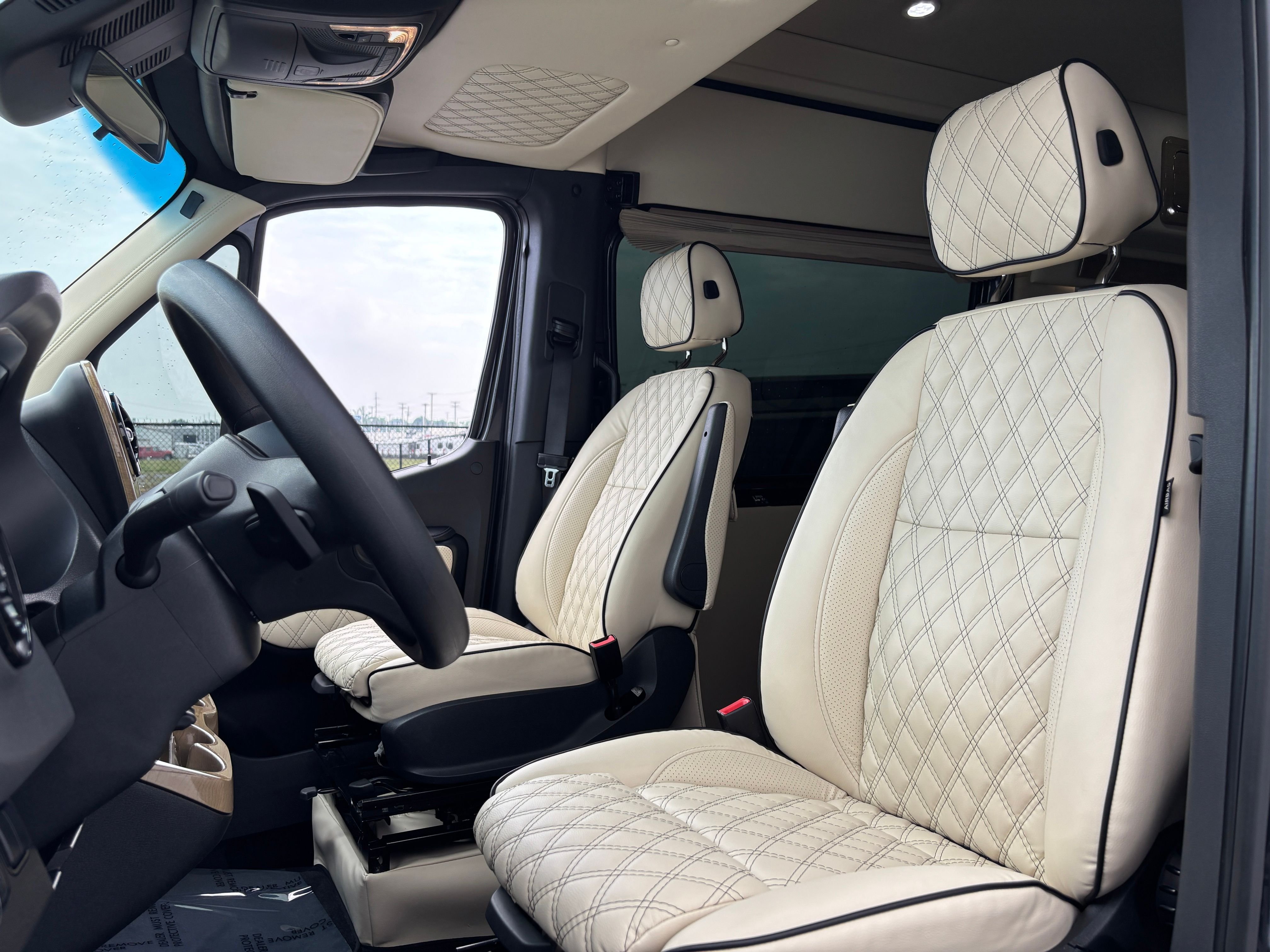 Used 2021 Gray Mercedes-Benz Midwest Touring image 16