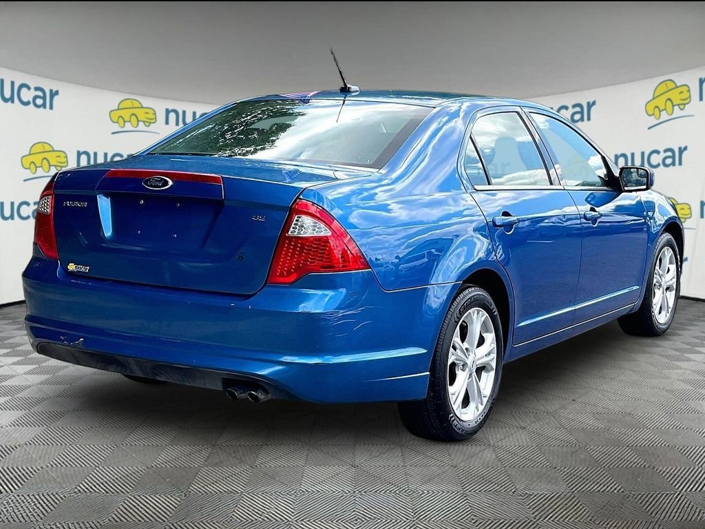 Used 2012 Blue Ford SE image 6
