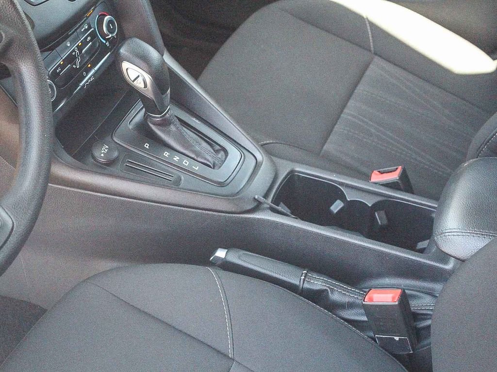 Used 2018 White Ford SE image 21