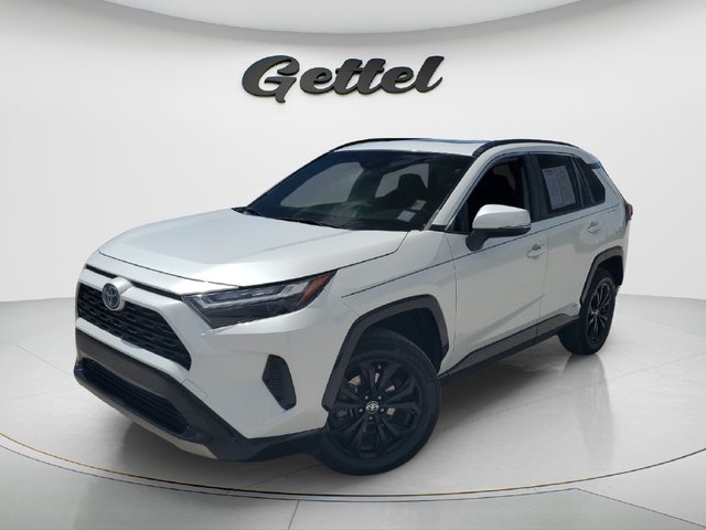 2023 Toyota RAV4 Hybrid SE