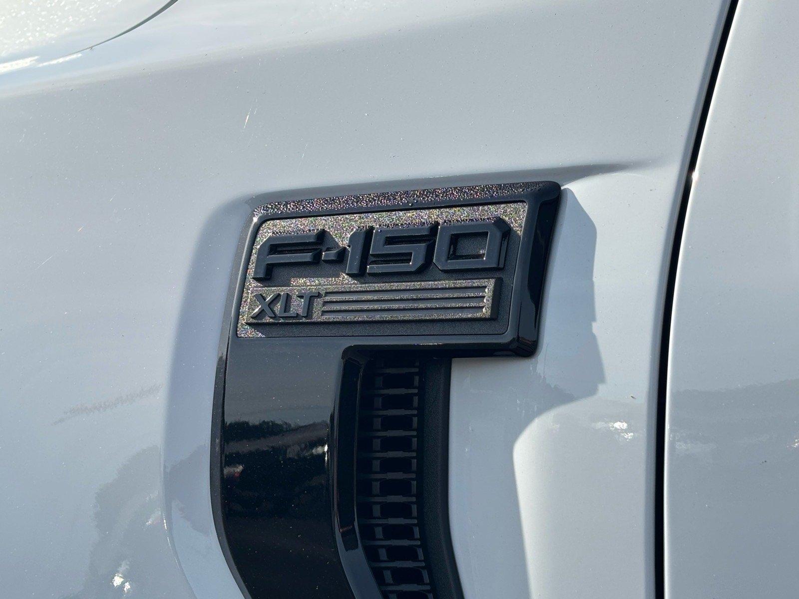 New 2026 Oxford White Ford XLT image 6