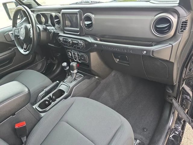 Certified Used 2022 Black Clearcoat Jeep Unlimited Sport S image 39