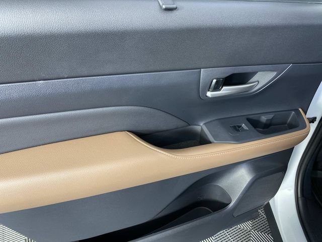 Used 2025 Beige Toyota MAX Platinum image 29
