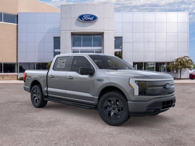 2025 Ford F-150 Lightning Flash - Photo 7