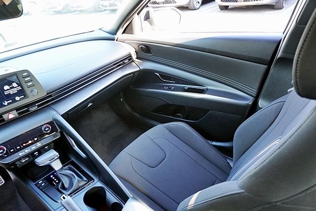 Certified Used 2026 White Hyundai SEL Sport image 19