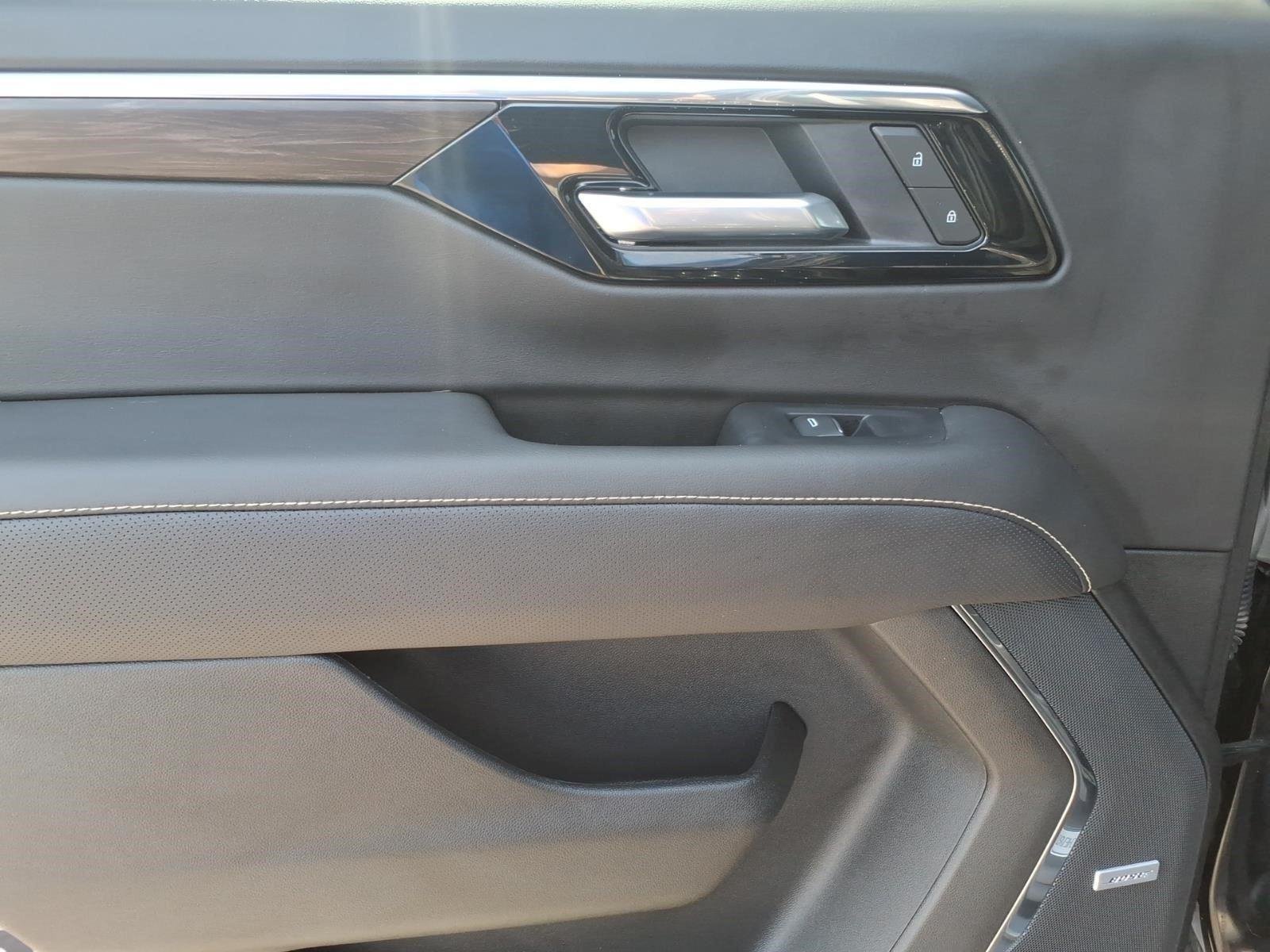2026 Chevrolet Tahoe Premier - Photo 11