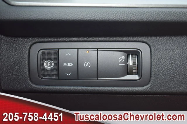New 2027 Mosaic Black Metallic Chevrolet LT image 35
