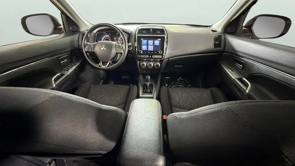 Used 2020  Mitsubishi ES 2.0 image 46