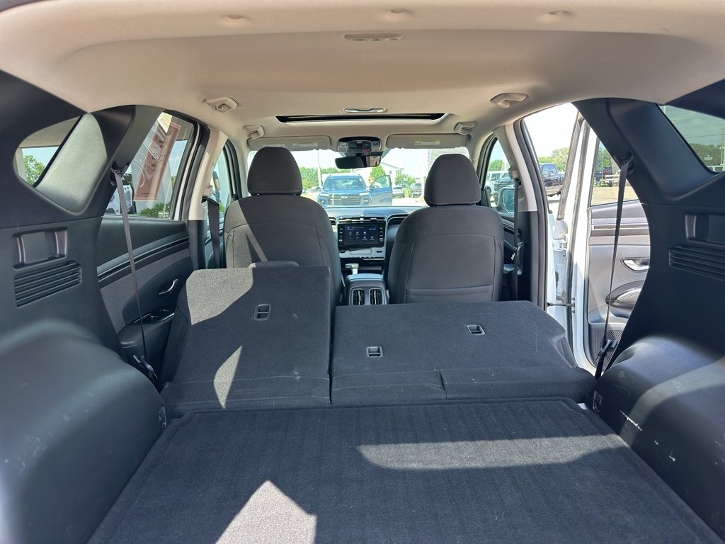 Used 2022 Quartz White Hyundai SEL image 36