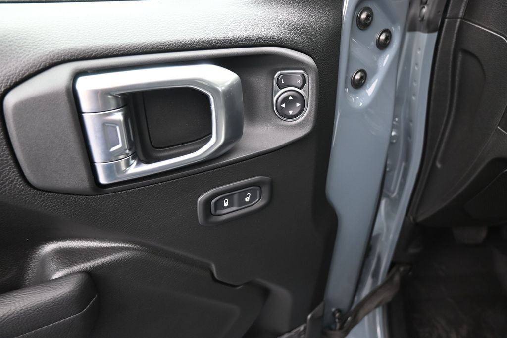 New 2026 Anvil Clearcoat Jeep Sport S image 13