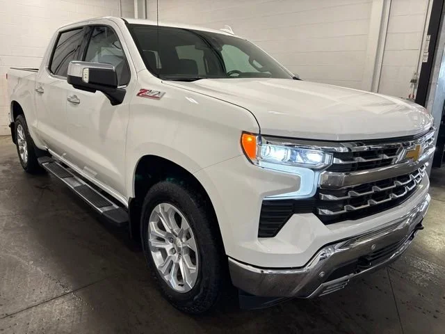 Used 2023 Summit White Chevrolet LTZ image 3