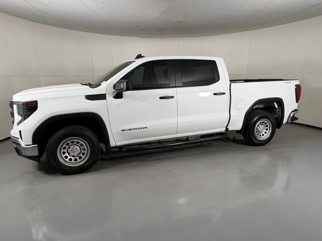 Used 2024 White GMC Pro image 6