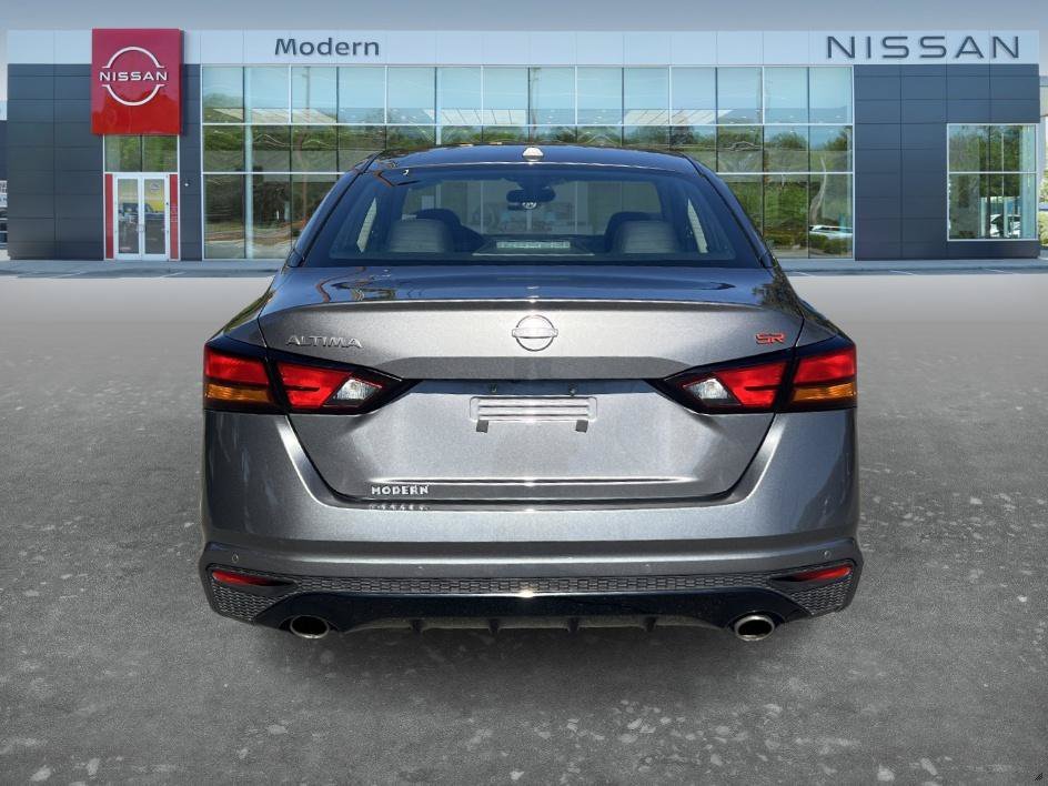 Used 2024 Gun Metallic Nissan 2.5 SR image 6