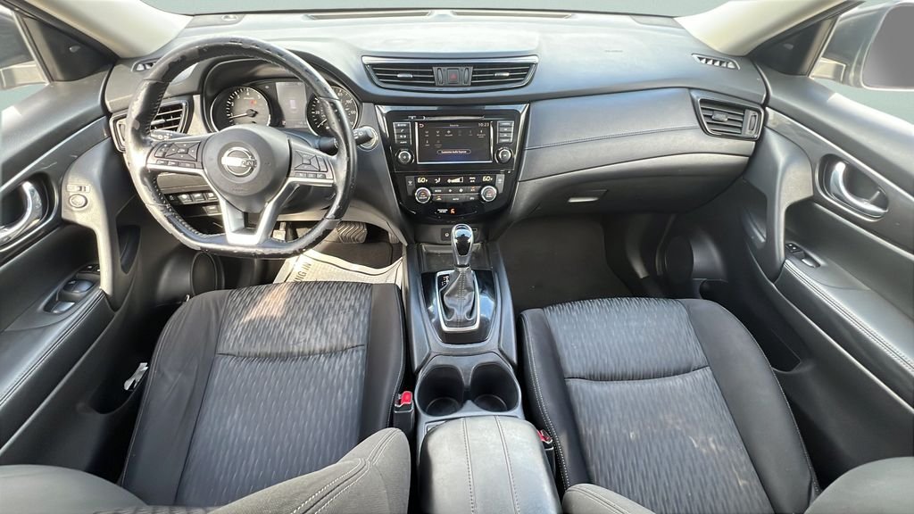 Used 2020 Gray Nissan SV image 11