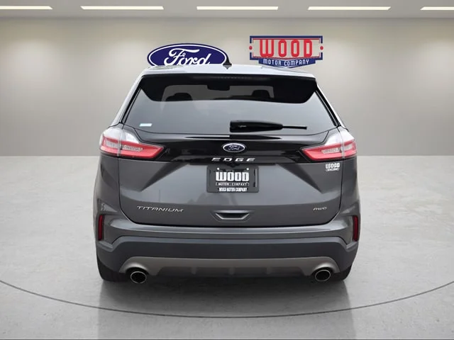 Used 2024 Gray Metallic Ford Titanium image 4
