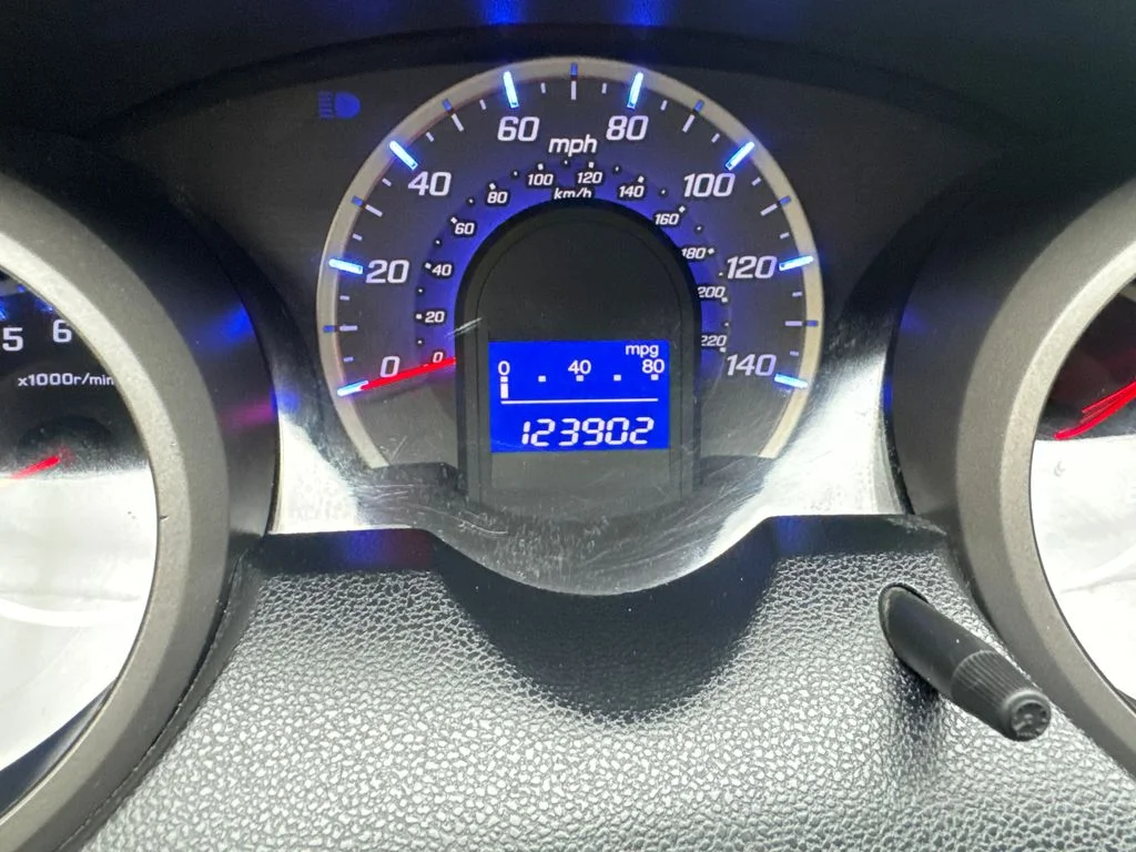 Used 2011  Honda Base image 59