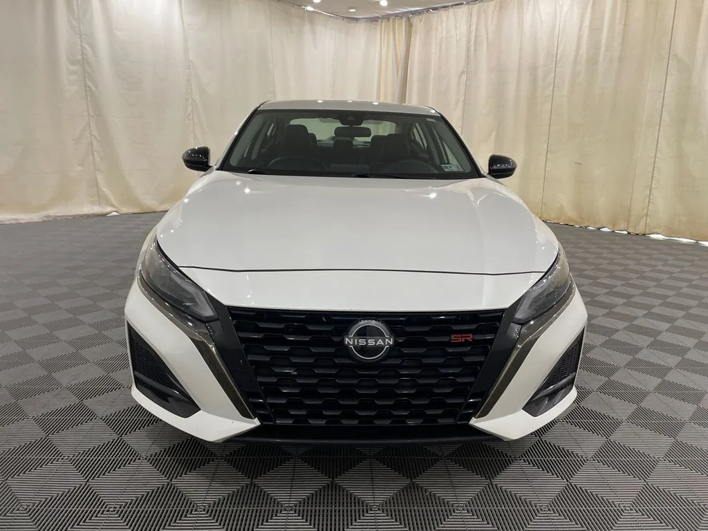 Used 2024 Pearl White Tricoat Nissan 2.5 SR image 2