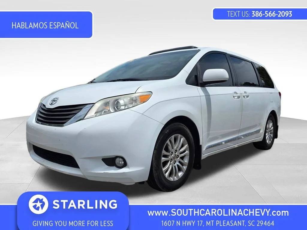 Used 2011  Toyota XLE AAS image 1
