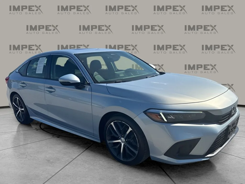 Used 2023 Silver Honda Touring image 7