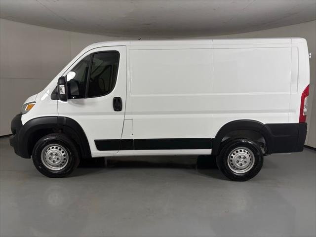 New 2026 Bright White Clear-Coat Exterior Paint RAM Tradesman image 5
