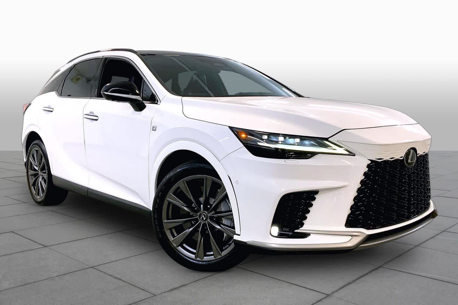 Used 2023 Ultra White Lexus F SPORT Handling image 2