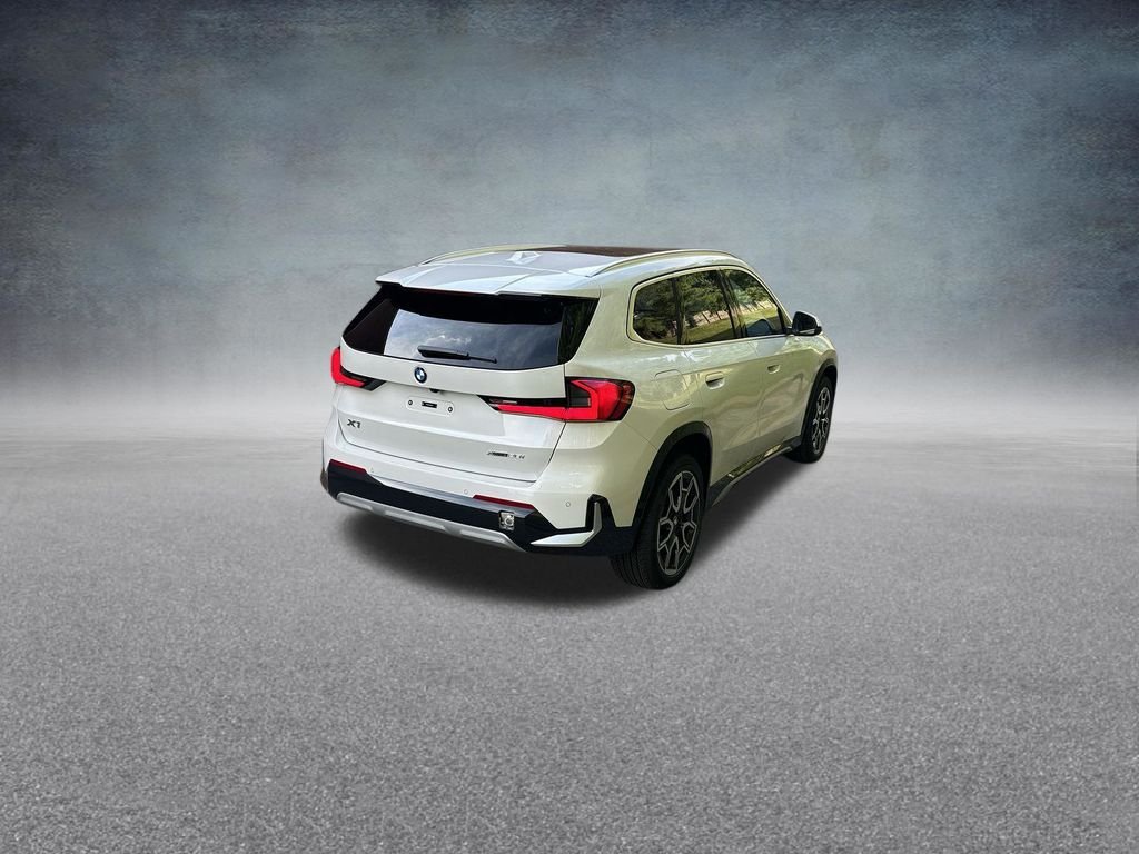 Used 2026 White BMW xDrive28i image 9