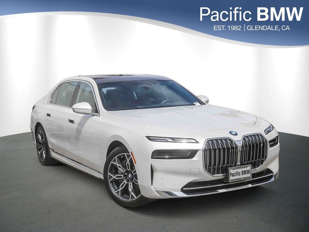 2023 BMW i7 xDrive60's photo