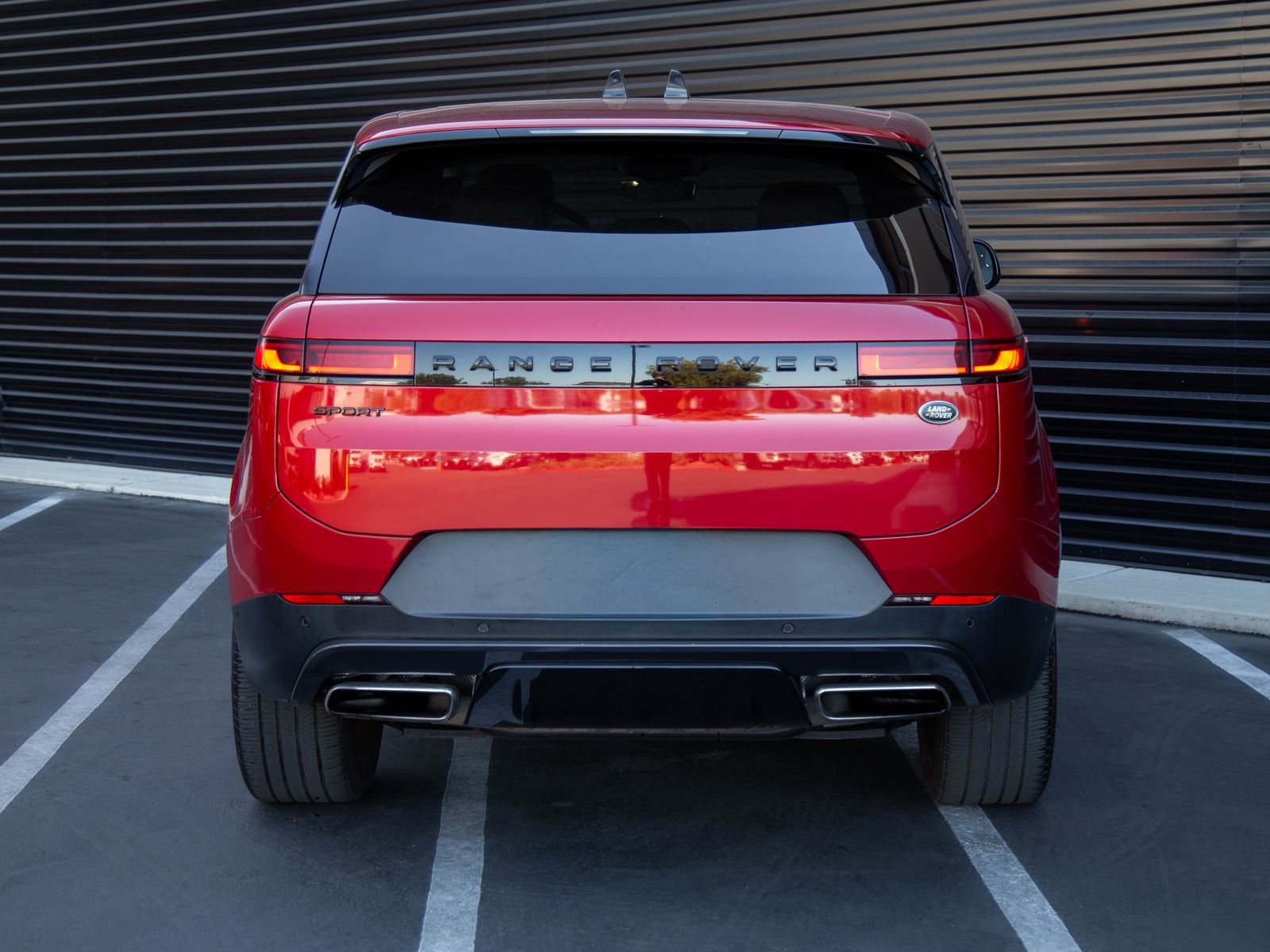 Used 2023 Firenze Red Metallic Land Rover SE image 6