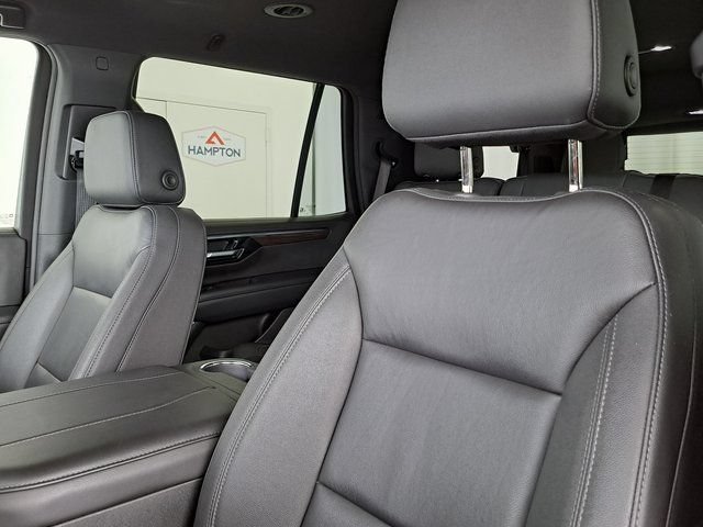 Used 2025 Black Chevrolet LT image 24