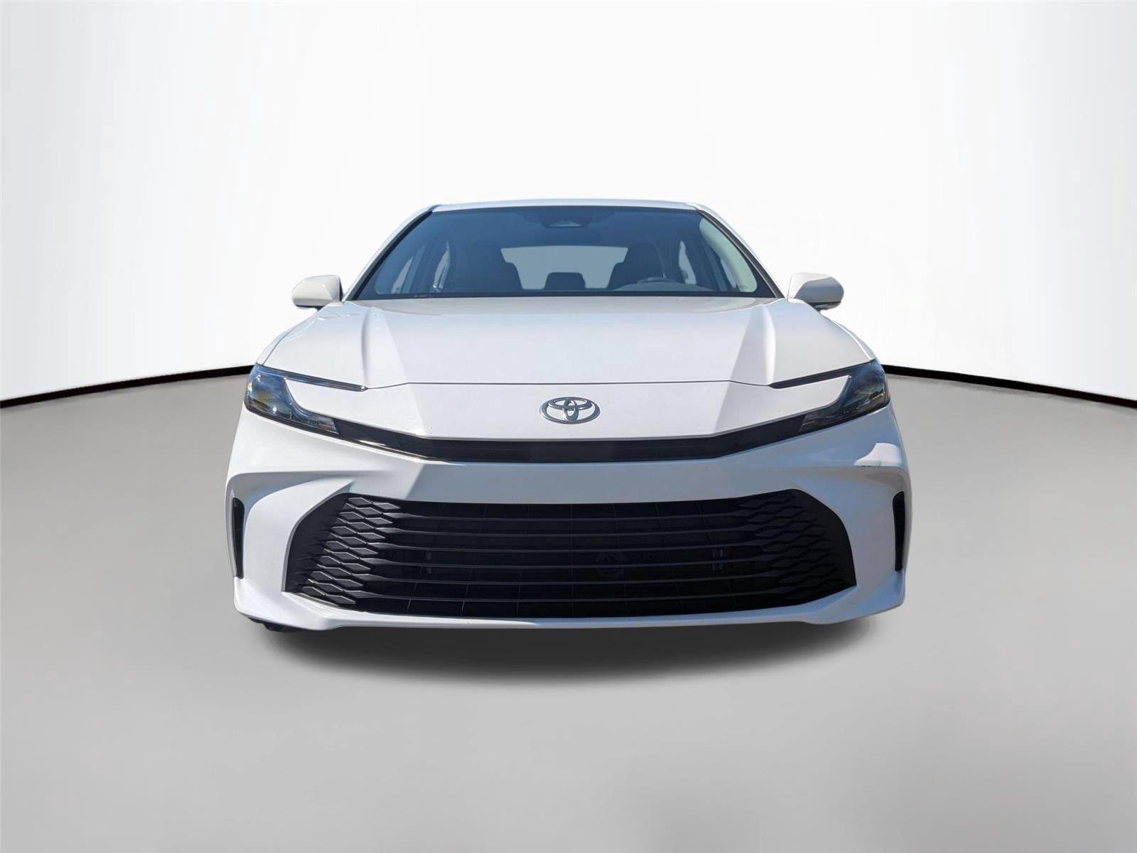 Used 2025  TOYOTA  image 8
