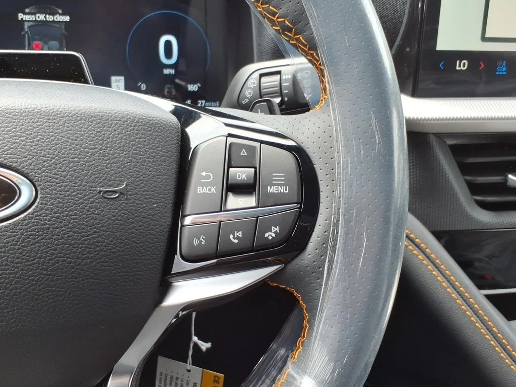 New 2026 Carbonized Gray Metallic Ford Tremor® image 17