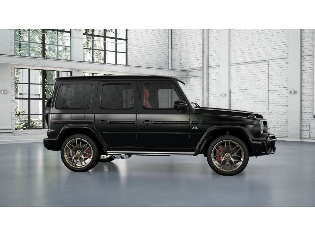 New 2027 MANUFAKTUR Night Black Magno Mercedes-Benz AMG® G 63 SUV image 15