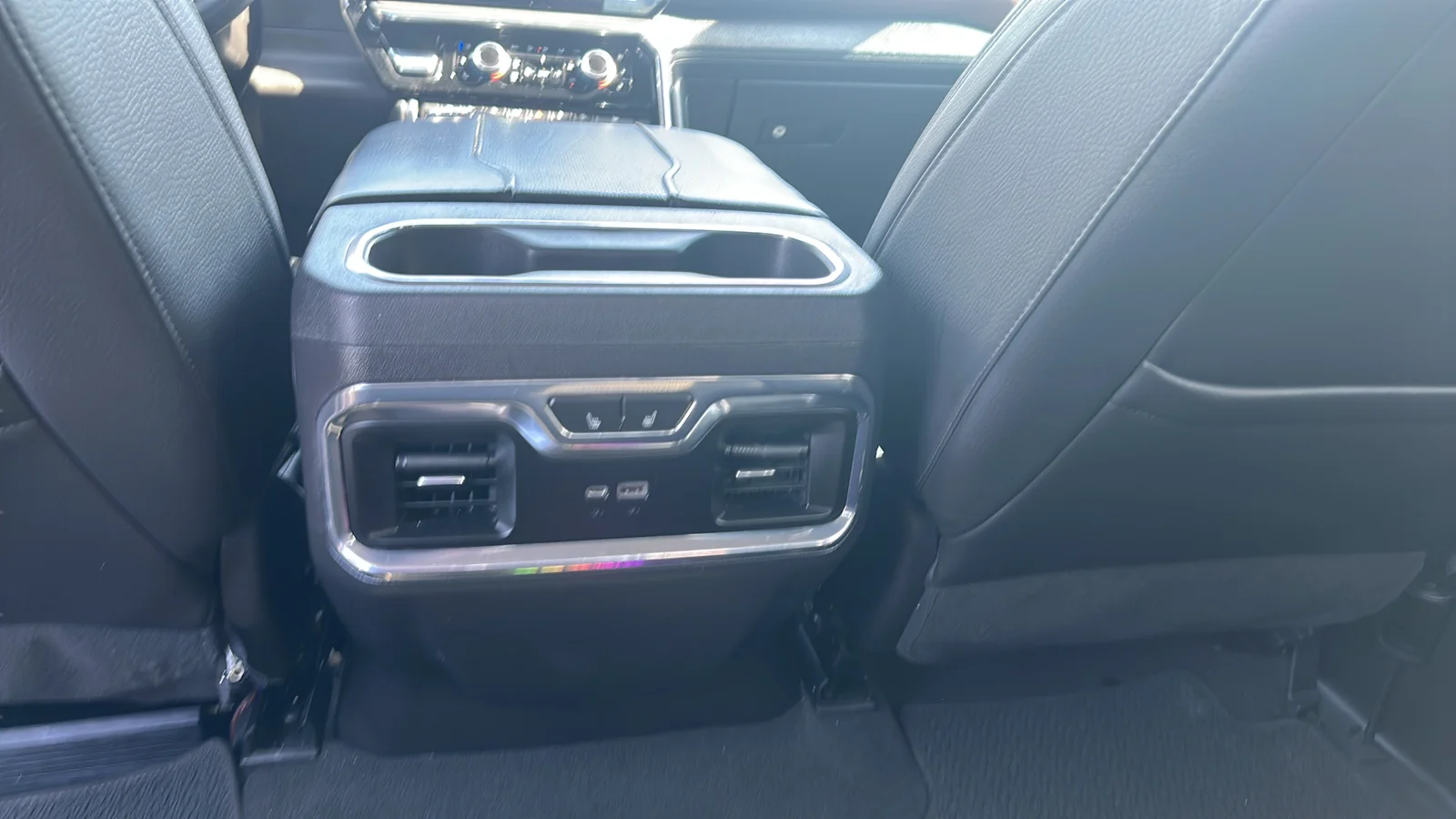 Used 2024 Silver GMC Denali image 22