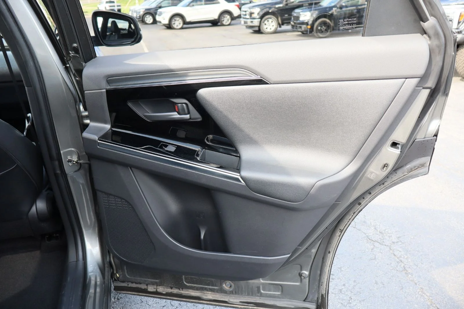 Used 2023 Smoked Carbon Subaru Touring image 26