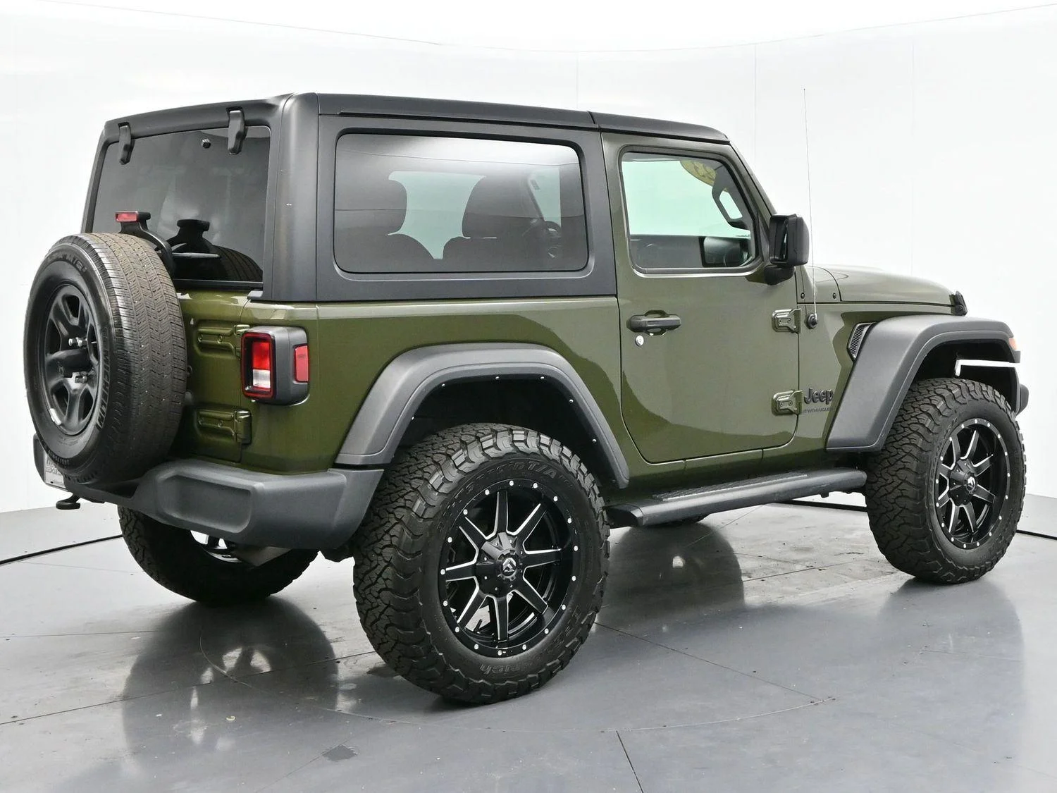 Used 2023 Sarge Green Clearcoat Jeep Sport image 7