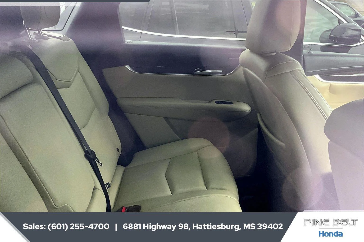 Used 2019 Stellar Black Metallic Cadillac FWD image 3