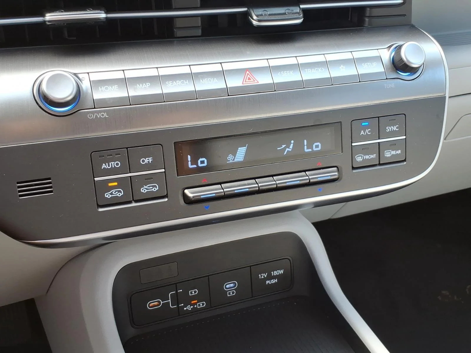 Used 2025 Abyss Black Pearl Hyundai SEL image 20