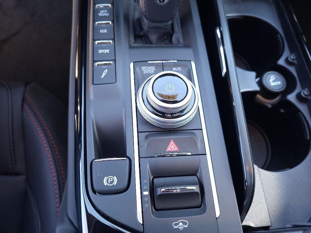 Used 2024 Bianco Maserati Modena Ultima image 13